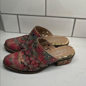 L'ATISTE Pink and Green Perforated Floral Leather Mules